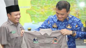 1Gubernur-Ahmad-Luthfi-Minta-Organisasi-Tani-Ikut-Atasi-Kemiskinan.jpg