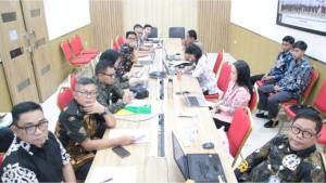 1Kemenkum-Jabar-Kritisi-Raperbup-Sukabumi-Sanksi-untuk-Pekerja-Jadi-Sorotan-Utama.jpg