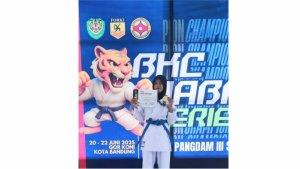 1Prestasi-Tiada-Henti-Mahasiswa-Unisa-Bandung-Raih-Emas-di-Kejuaraan-Karate-Jabar.jpg