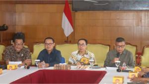 1Rakor-MBG-Sekda-Pastikan-Program-MBG-Berjalan-Dengan-Baik-Sesuai-Prosedur.jpg