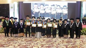 1UNISA-Bandung-Gelar-Wisuda-ke-7-Rektor-Ajak-Lulusan-Jadi-Penggerak-Perubahan.jpg