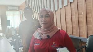 2-Kepala-Dinkes-Kabupaten-Cirebon-Eni-Suhaeni.jpg