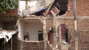 20250916_GANI_Rumah_Hancur_06.jpg