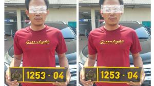 AR-37-menggunakan-sirine-tot-tot-wuk-wuk-di-Flyover-Pasopati.jpg
