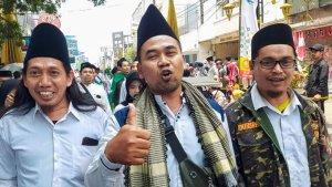 Akbar-tengah-santri-dari-Indramayu_Hari-Santri-Nasional.jpg