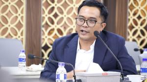 Anggota-komisi-III-Taufik-Nurrohim-soal-BUMD.jpg
