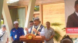 Anies-Baswedan-di-depan-para-relawan-dan-kader-partai-pendukung-di-Pangandaran_2572023.jpg