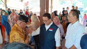 Anies-di-Pwkt-disambut-nakes.jpg