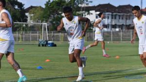 Beckham-Putra-Nugraha-berpeluang-be.jpg