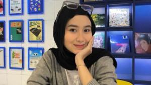 Bobotoh-geulis-asal-Kota-Bandung-Sopie-Maharani-optimistis-Persib-Bandung.jpg