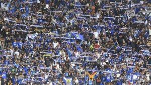 jabar/Bobotoh-menyaksikan-laga-Persib-Bandung-kontra-PSM-Makassar.jpg