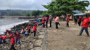 Bupati-Citra-Pitriyami-di-Pantai-Timur-Pangandaran-Jawa-Barat.jpg