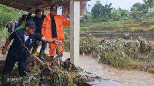 Bupati-Garut-Rudy-Gunawan-banjir.jpg