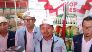 Bupati-Sumedang-Dony-Ahmad-Munir-diwawancara-Tribun-Jabarid-seusai-peluncuran-Koperasi.jpg