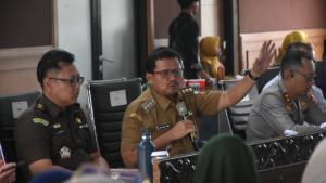 Bupati-Sumedang-Dony-Ahmad-Munir-mengumpulkan-semua-pihak-yang-terkait-MBG.jpg