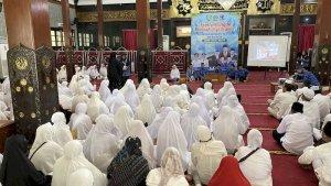 Calon-Jemaah-Haji-saat-menjalani-bimbingan-haji-1111111.jpg