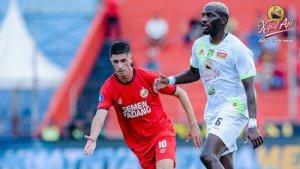 Cuplikan-pertandingan-lanjutan-Liga-1-antara-Semen-Padang-vs-Persebaya.jpg