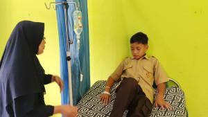 Dimas-siswa-kelas-5-SDN-1-Sindangsari-yang-keracunan.jpg