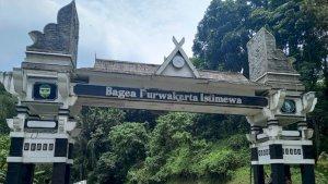 Disperkim-Purwakarta-melakukan-perawatan-1111.jpg