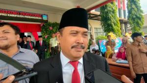 Eks-Bupati-Pangandaran-dua-periode-Jeje-Wiradinata.jpg