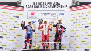 Fadillah-Arbi-Aditama-tengah-berhasil-raih-podium-pertama-di-kelas-AP250.jpg