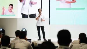 Foto-1-dan-2-Direktur-Human-Capital-Management-Telkom-Willy-Saelan.jpg