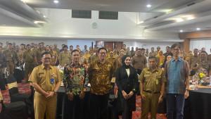 Foto-bersama-sosialisasi-Pe.jpg