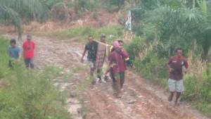 IBU-KEGUGURAN-DITANDU.jpg