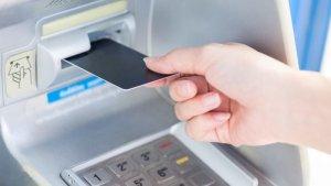 Ilustrasi-mesin-ATM-pecahan-Rp2000.jpg