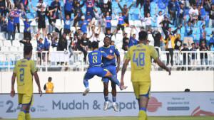 Jalannya-babak-pertama-laga-Arema-FC-vs-Persib-Bandung-di-Stadion-Kanjuruhan.jpg