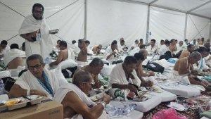 Jemaah-Haji-Indonesia-di-Tenda-Arafah.jpg
