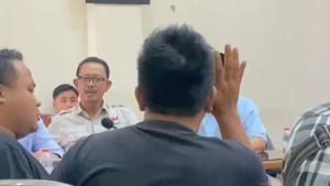 KADINSOS-tasikmalaya-adu-mulut.jpg