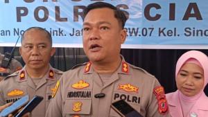 Kapolres-Ciamis-AKBP-Hidayatullah-menjelaskan-SPPG-penyedia-MBG-di-SMPN-4.jpg