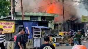 Kebakaran-melanda-sebuah-warung-nasi-di-sekitaran-kampus-Telkom-University-Bandung.jpg