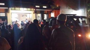 Kedatangan-jenazah-111111122.jpg