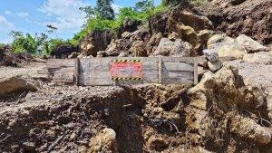 Kegiatan-tambang-ilegal-di-wilayah-Desa-Padabeunghar.jpg
