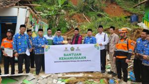 Kemenag-Jabar-melakukan-aksi-cepat-tanggap-dengan-menyalurkan-bantuan-untuk-korban.jpg