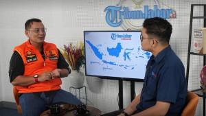 Kepala-Pelaksana-BPBD-Jawa-Barat-Teten-Ali-Mulku-Engkun-saat-podcast.jpg