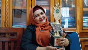 Kepala-Sekolah-SLB-B-Majalengka-Sri-Aminah.jpg