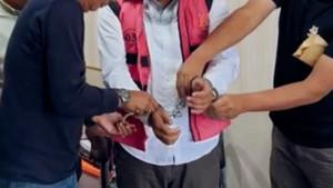 Kepala-Unit-Cabang-Sukabumi-Utara-bank-plat-merah-berinisial-R-ditangkap.jpg
