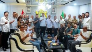 Ketua-Anggota-Luar-Biasa-Kadin-ALB-menyambangi-menara-Kadin-Jawa-barat.jpg