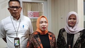 Ketua-DPRD-Purwakarta-Sri-Puji-Utami-tengah-bersama-Kepala-BPJS-Ketenagakerjaan.jpg