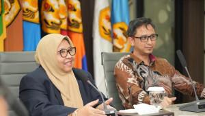 Ketua-Senat-Akademik-Universitas-Padjadjaran-Prof-Y.jpg