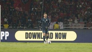 Kiper-Indonesia-Maarten-Paes-di-laga-kontra-Australia.jpg