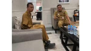 Kisah-Rodi-buruh-difabel-di-Karawang-mendapat-hadiah-umrah.jpg