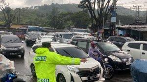 Lingkar-Barat-Nagreg-Kabupaten-Bandung-Minggu-642025-siang.jpg