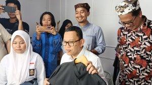 Momen-menarik-terjadi-saat-Menteri-Perlindungan-Pekerja.jpg
