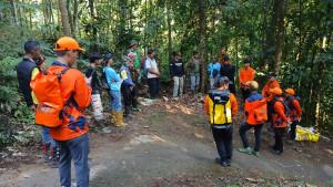 ORANG-HILANG-di-puncak-manik.jpg
