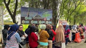 Operasi-pasar-bersubsidi-di-Kecamatan-Gedebage-Kota-Bandung.jpg
