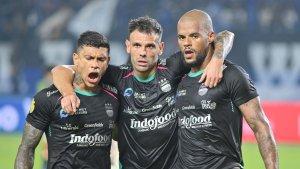 Pemain-Persib-Bandung-Ciro-Alves-Tyronne-del-Pino-dan-David-da-Silva-2.jpg